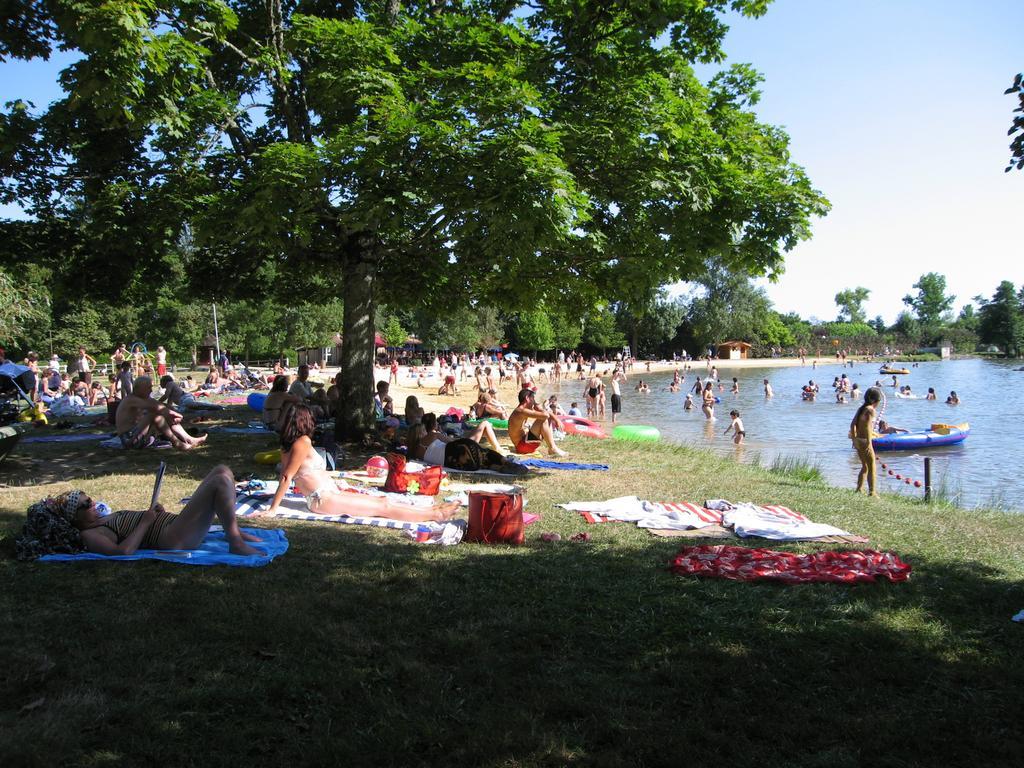 Côté plage Aubeterre-sur-Dronne Extérieur photo